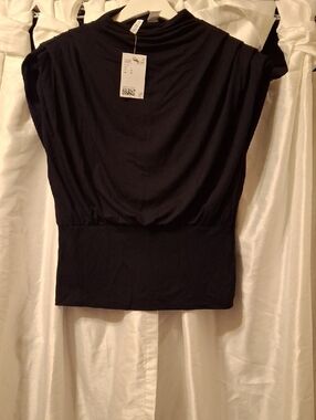 Divided Black Short Sleeve Draped Waistband Top